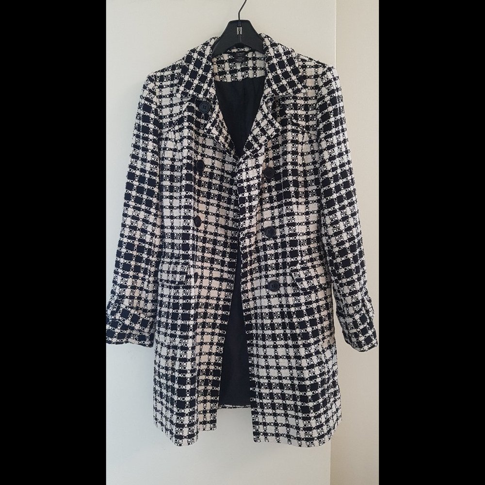 GUESS Black & White Checkered Coat size XS